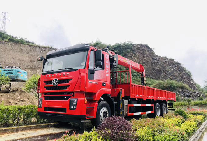 徐工吊機(jī)16噸紅巖前四后八隨車吊