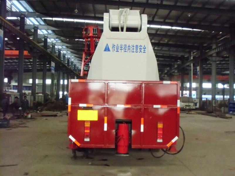 重汽豪沃150噸隨車吊圖片展示2