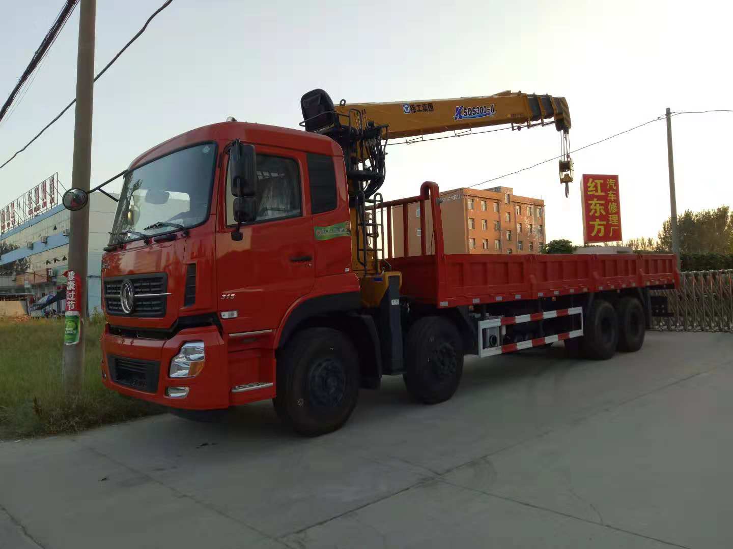 東風天龍前四后八14噸徐工隨車吊