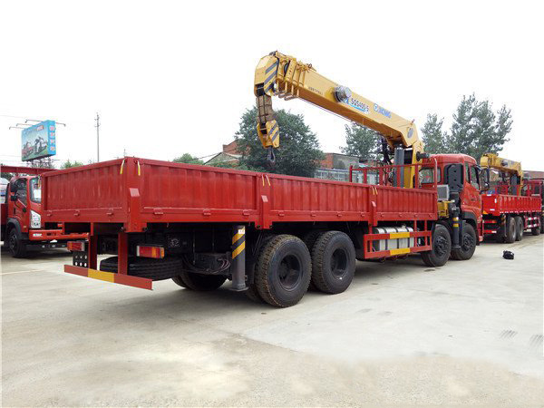 徐工14噸天龍前四后八東風隨車吊圖片展示2