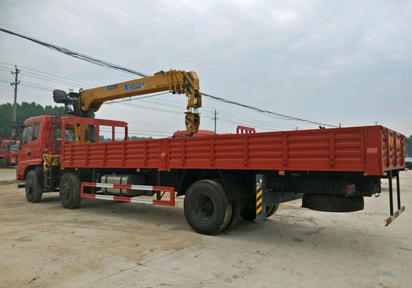 10噸小三軸東風(fēng)隨車吊(高性價(jià)比)圖片展示4