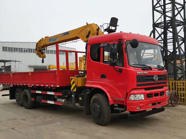 徐工吊機10噸三環后提升橋隨車吊