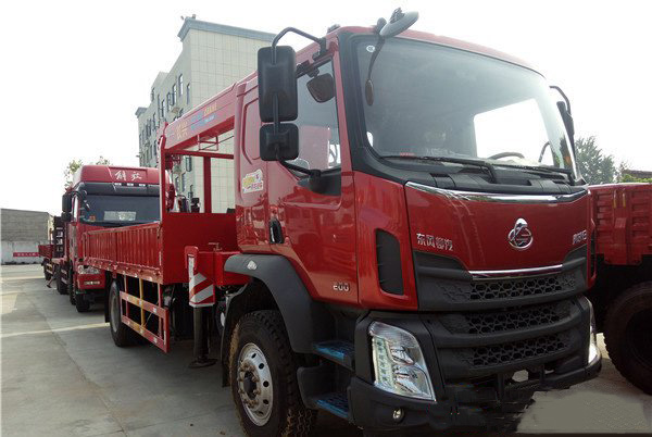 長興8噸柳汽東風隨車吊