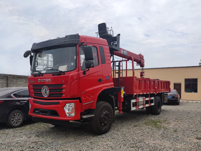 8噸東風暢行D3L隨車吊