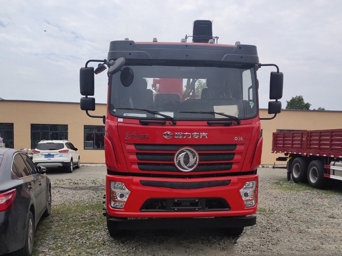 8噸東風暢行D3L隨車吊圖片展示2
