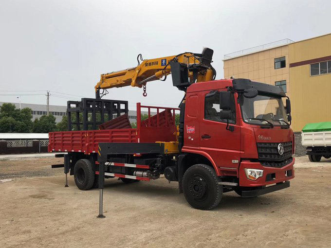 8噸東風隨車吊帶夾具多功能隨車吊