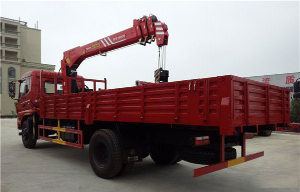 三一7噸東風(fēng)單橋隨車吊圖片展示4