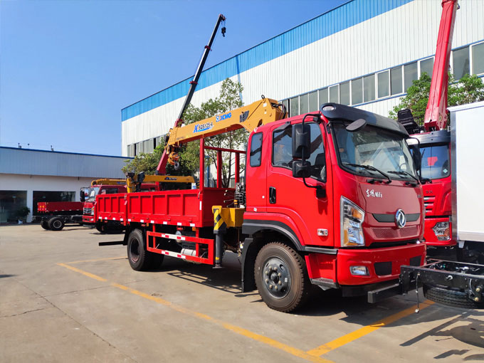 徐工5噸東風(fēng)暢行D1L隨車(chē)吊