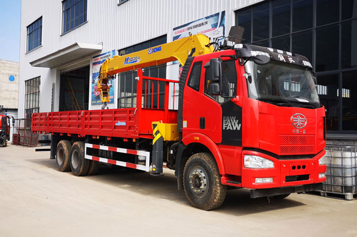 12噸各類型隨車吊價格和首付一覽表