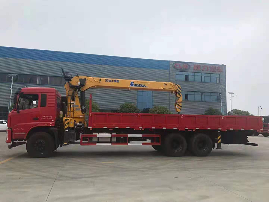 東風暢行徐工12噸隨車吊圖片展示6 東風暢行徐工12噸隨車吊圖片展示6