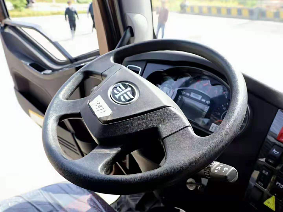 解放J6單橋8噸隨車吊