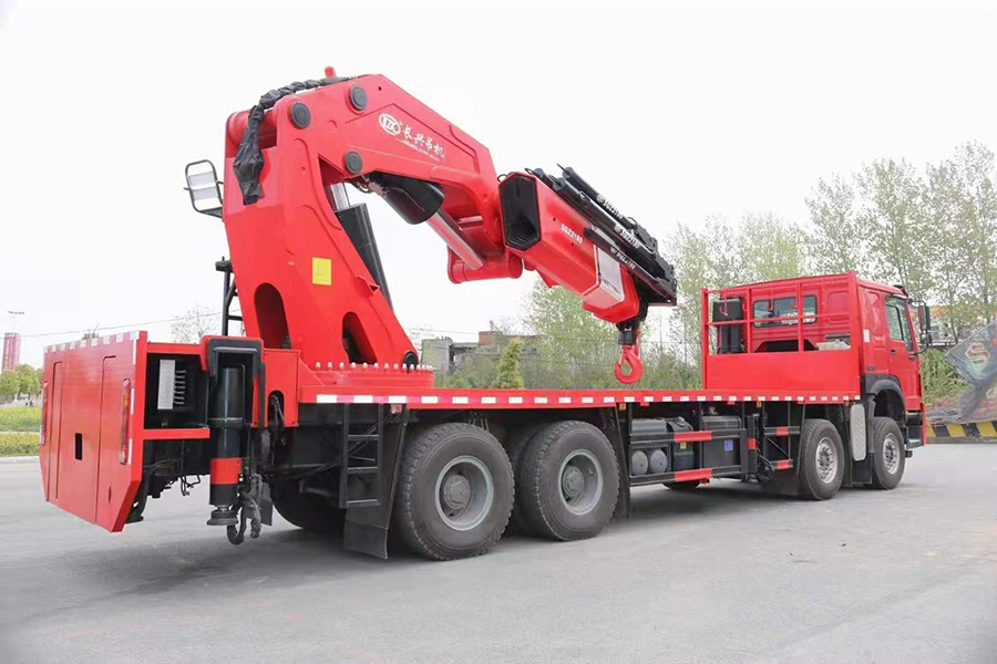 重汽豪沃25噸長興重型隨車吊圖片展示6