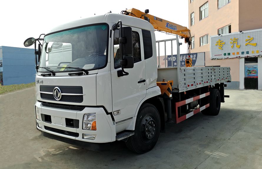 廠家解析:東風天錦徐工8噸隨車吊價格