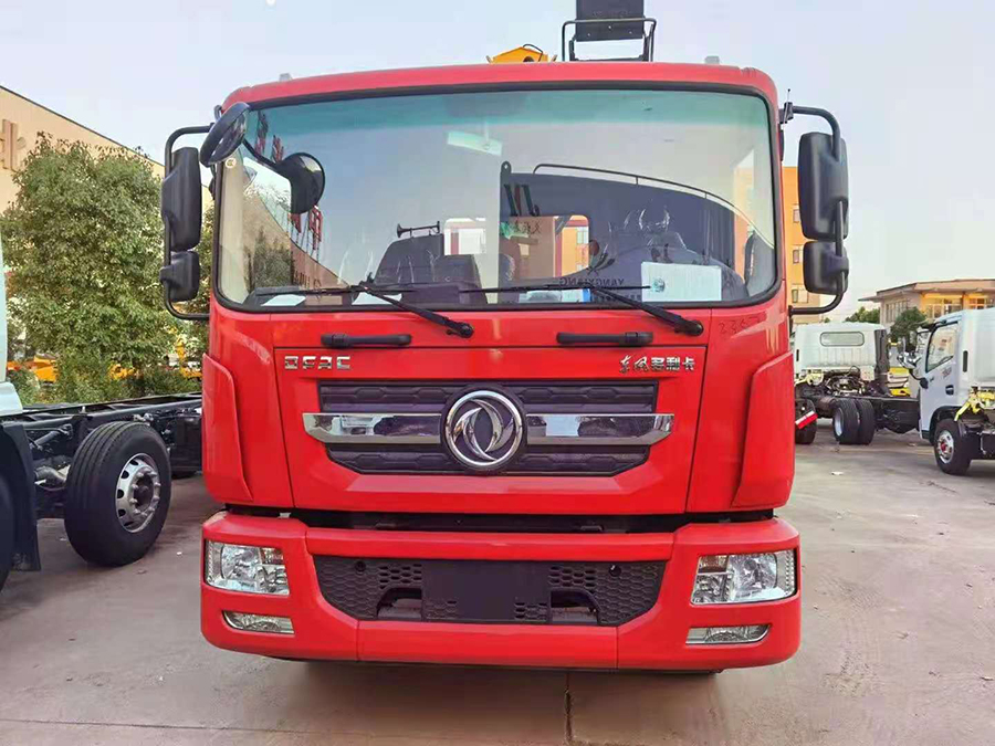 東風(fēng)多利卡徐工8噸隨車吊多少錢