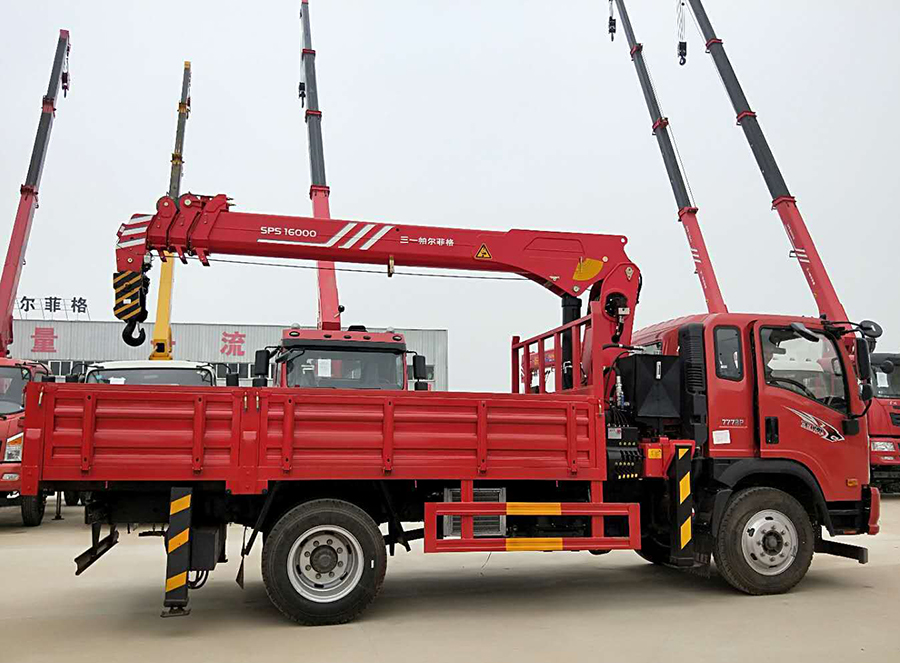 三一6.3噸SPS16000隨車(chē)吊起重參數(shù)