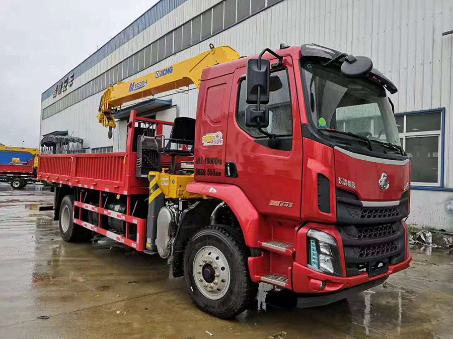 柳汽乘龍徐工8噸隨車吊價格