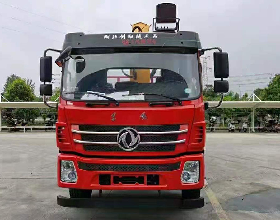 東風隨專K5徐工8噸隨車吊 17萬+底盤