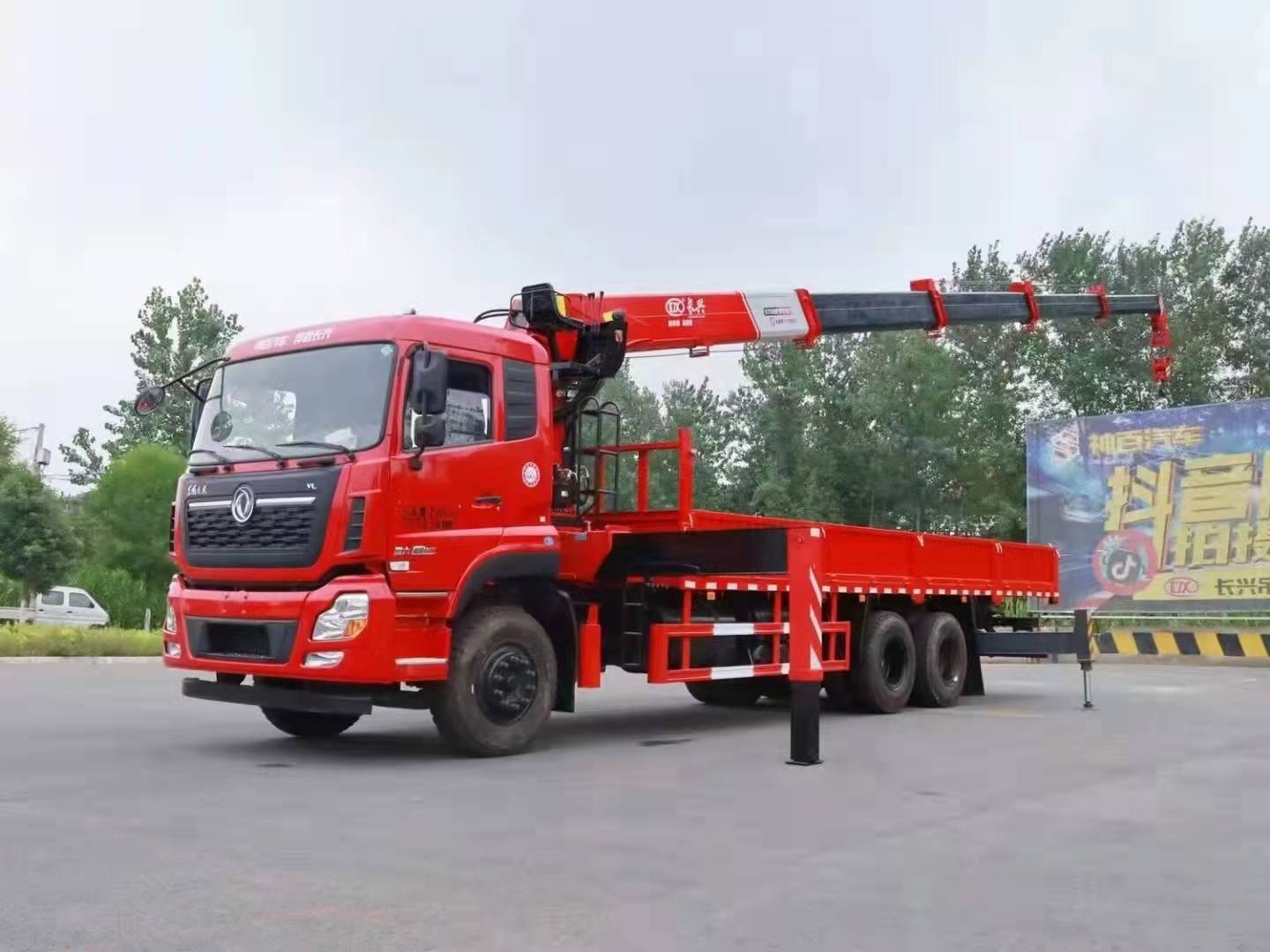 東風(fēng)天龍龍擎300 長興12噸隨車吊